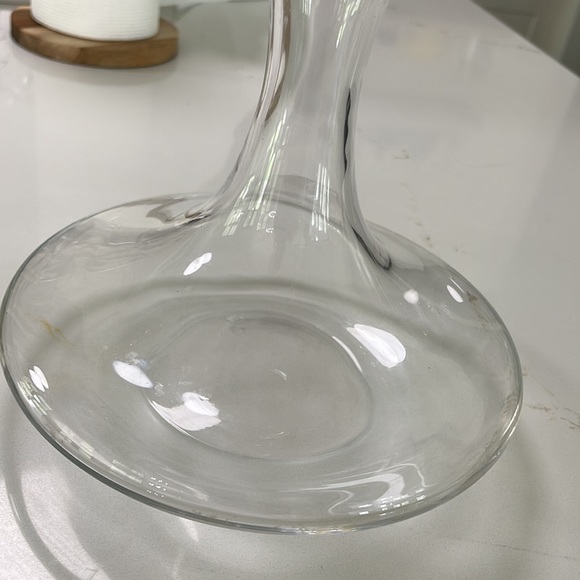 ▪️Elegant Glass Decanter▪️ - Picture 5 of 6